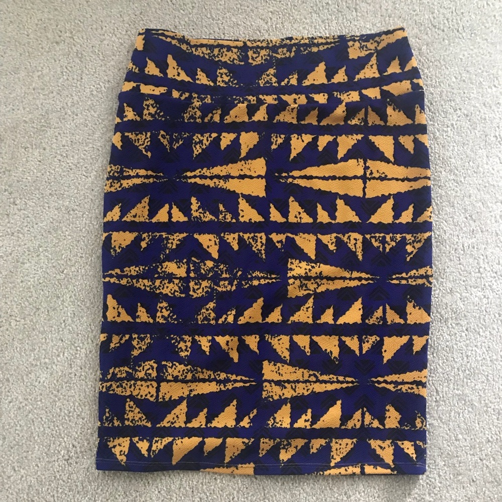 NWOT Tribal Print LuLaRoe Cassie skirt Sz M